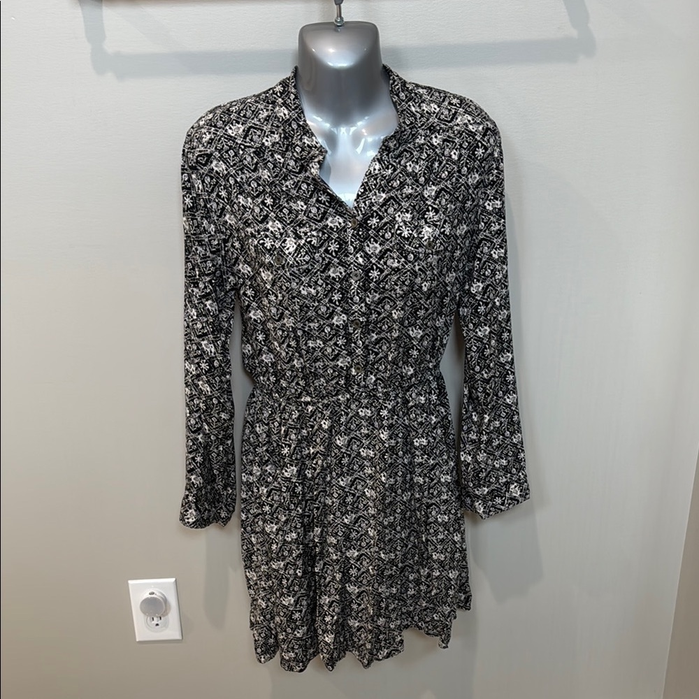 Angie Black and White Long Sleeve Shirt with Cuffed Sleeves and Notched Collar